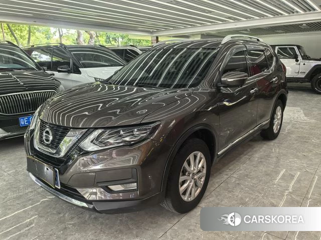 Nissan Qijun 2021 Коричневый из Китая, фото 3