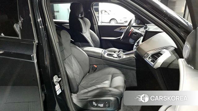BMW XM (G09) 2024 Черный из Кореи, фото 3