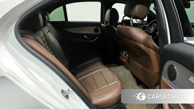 Mercedes-Benz E-Class W213 2018 Белый из Кореи, фото 3