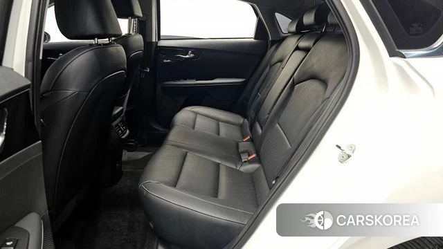 Kia The New K3 2nd generation 2022 Белый из Кореи, фото 3