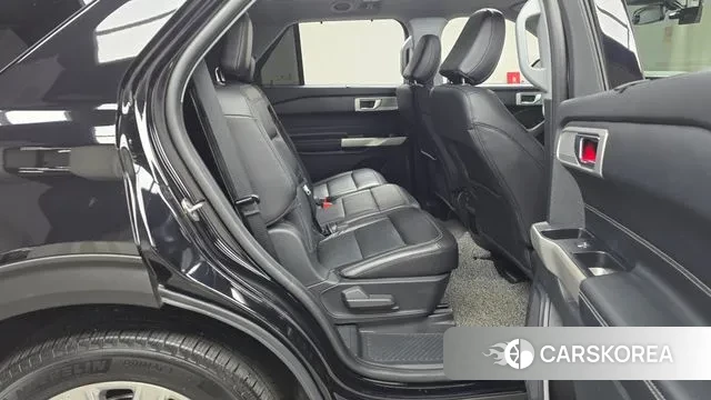 Ford Explorer 6th Generation 2021 Черный из Кореи, фото 3