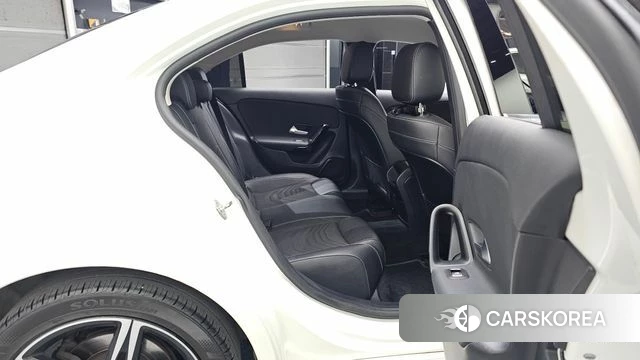 Mercedes-Benz A-Class W177 2020 Белый из Кореи, фото 3