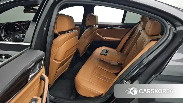 BMW 5 Series (G30) 2021 Серый из Кореи, фото 3