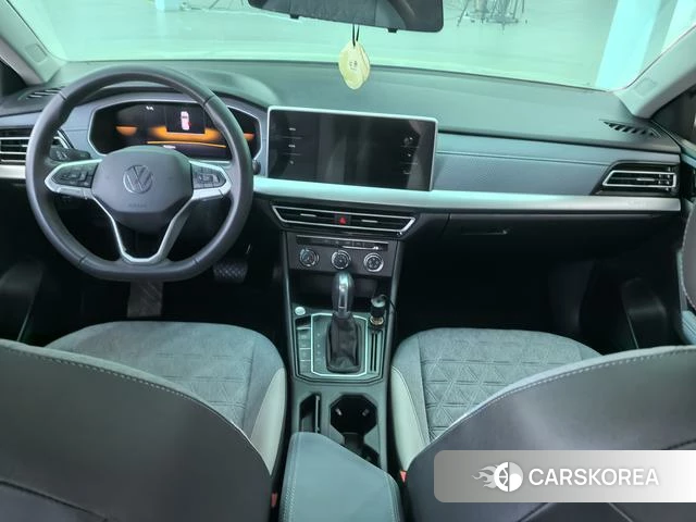 Volkswagen Lavida 2023 Серебристо-серый из Китая, фото 3