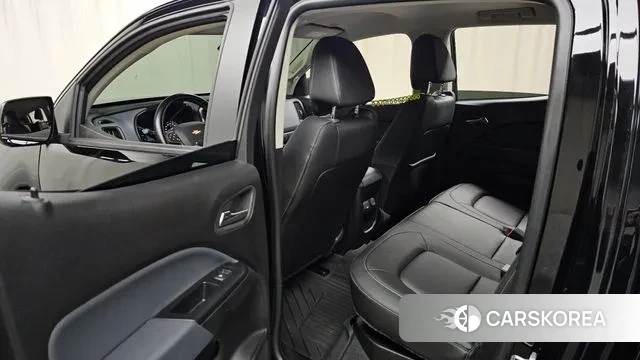 Chevrolet (GM Daewoo) Real New Colorado 2021 Черный из Кореи, фото 3