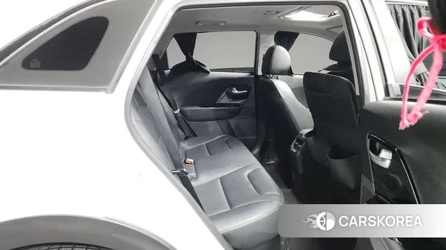 Kia Niro 2018 Белый из Кореи, фото 3