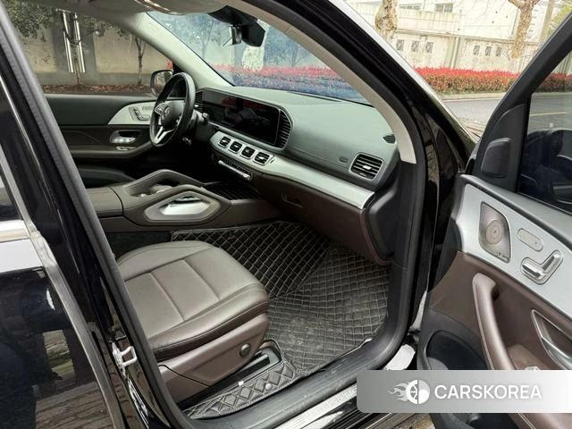 Mercedes-Benz GLE (import) 2023 Черный из Китая, фото 3