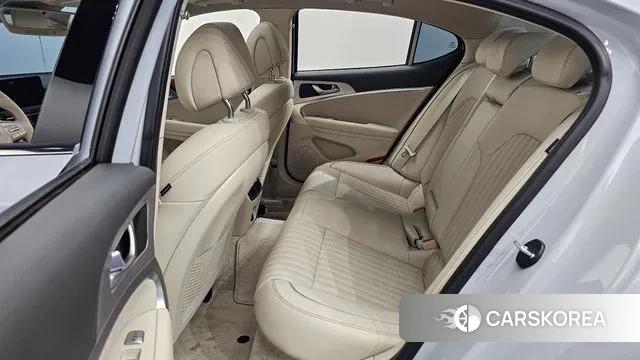 Genesis The New G70 2021 Светло-серебряный цвет из Кореи, фото 3