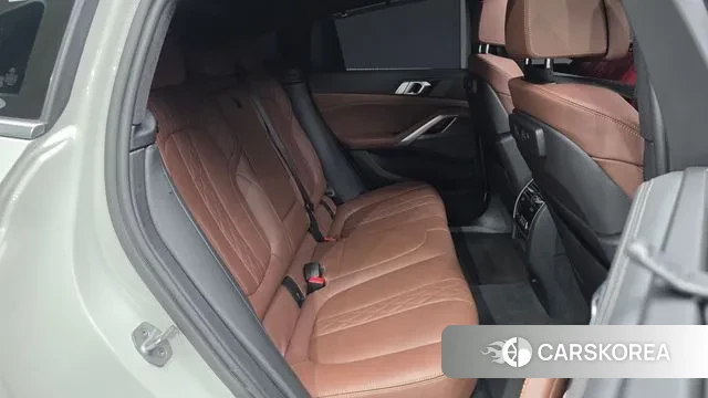 BMW X6 (G06) 2023 Белый из Кореи, фото 3