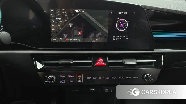 Kia Di Ol Nu Niro 2022 Белый из Кореи, фото 3