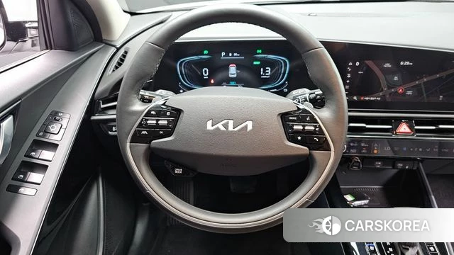 Kia Di Ol Nu Niro 2022 Белый из Кореи, фото 3