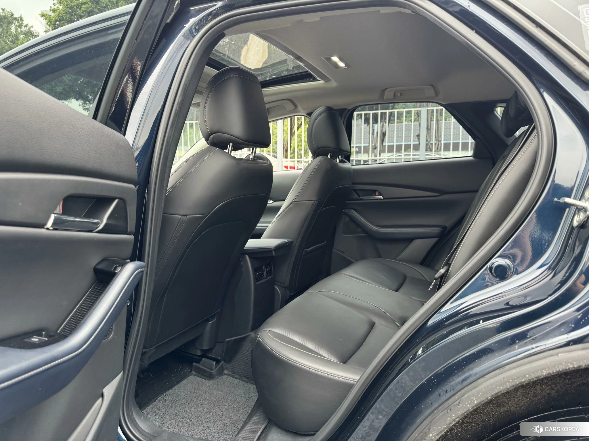 Mazda CX-30 2022 Синий из Китая, фото 3
