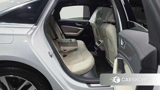 Audi A6 (C8) 2022 Белый из Кореи, фото 3