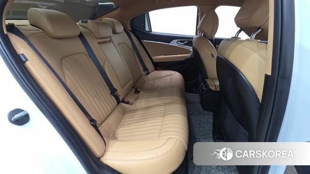 Genesis The New G70 2021 Белый из Кореи, фото 3