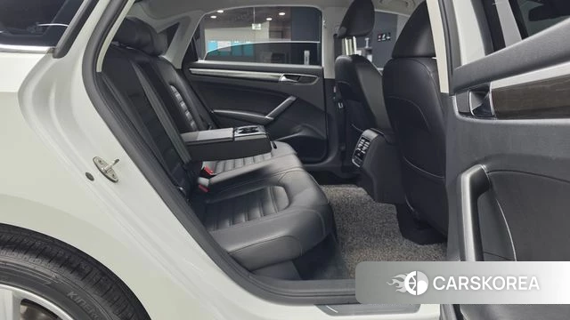 Volkswagen The New Passat 2018 Белый из Кореи, фото 3