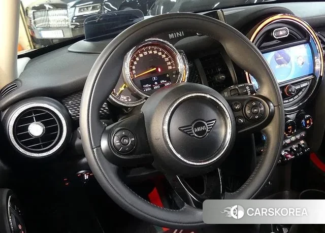 Mini Cooper S 2019 Жемчужный цвет из Кореи, фото 3