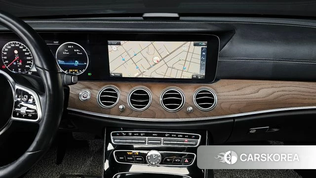 Mercedes-Benz E-Class W213 2020 Белый из Кореи, фото 3