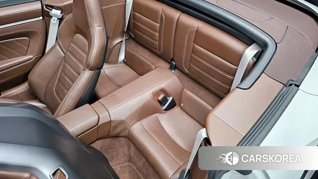 Porsche 911(992) 2022 Серебристо-серый из Кореи, фото 3