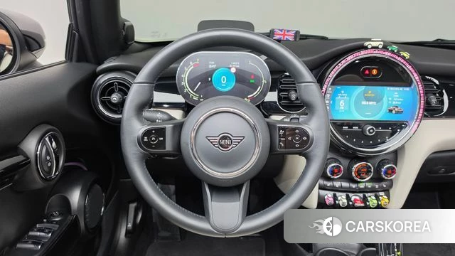 Mini Cooper S Convertible 2022 Жемчужный цвет из Кореи, фото 3