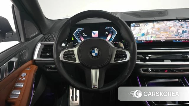 BMW X7 (G07) 2023 Белый из Кореи, фото 3