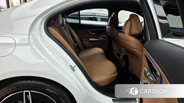 Mercedes-Benz E-Class W214 2025 Белый из Кореи, фото 3