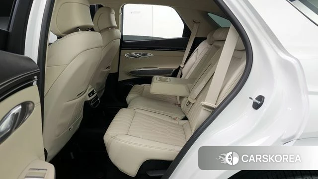 Genesis GV70 2022 Белый из Кореи, фото 3