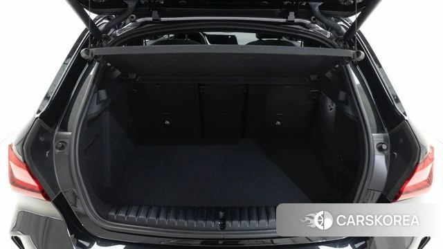 BMW 1 Series (F40) 2023 Черный из Кореи, фото 3