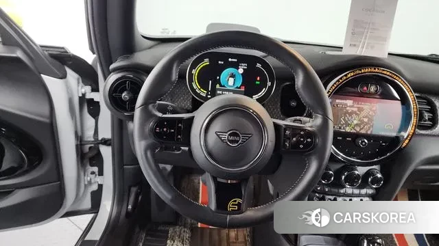 Mini Cooper Electric 2022 Серебряный из Кореи, фото 3