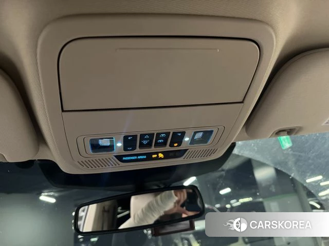 Ford Explorer 6th Generation 2021 Белый из Кореи, фото 3