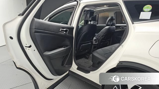 Kia Sportage 5th Generation Hybrid 2021 Белый из Кореи, фото 3