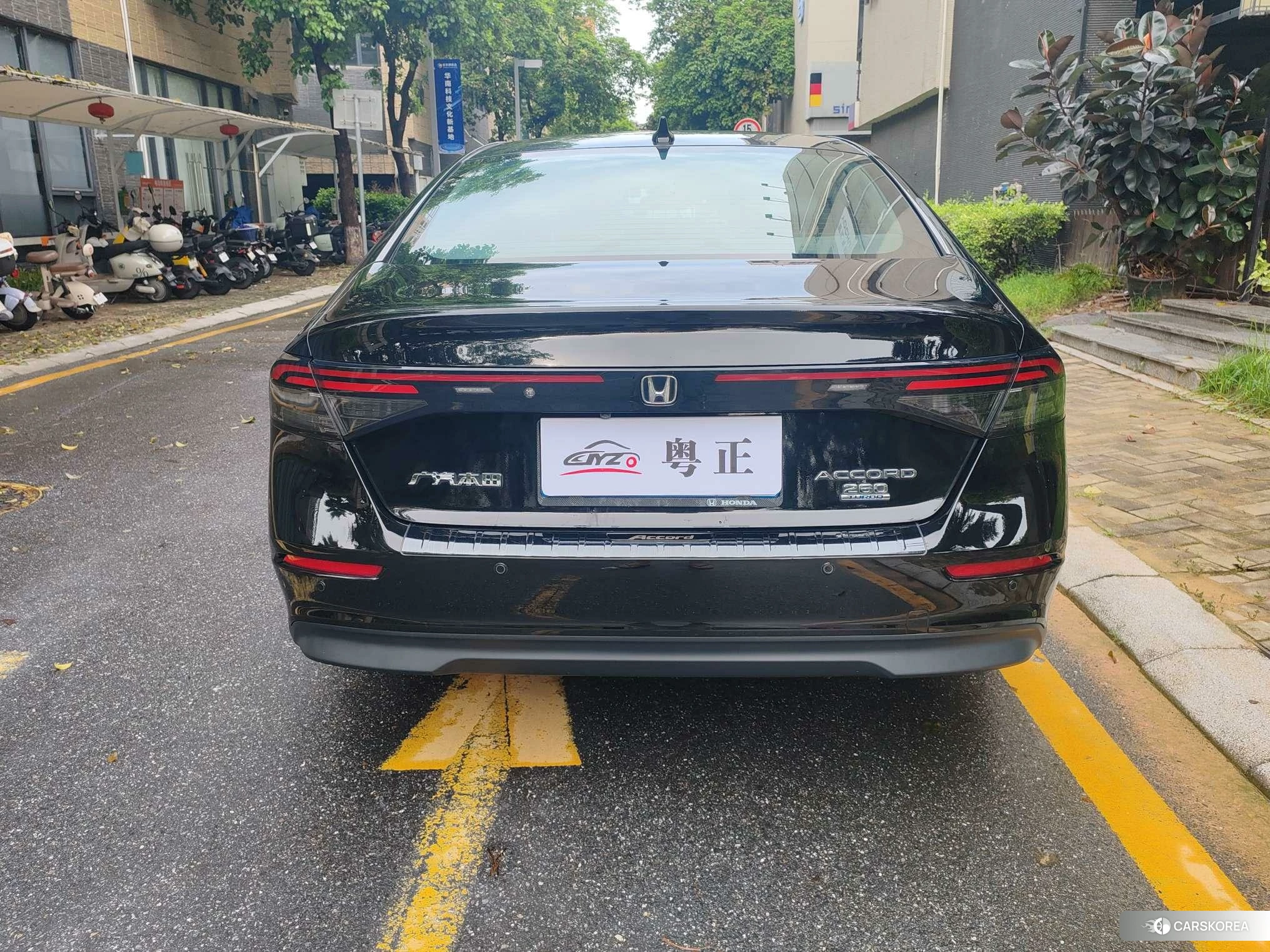 Honda Accord 2023 Черный из Китая, фото 3