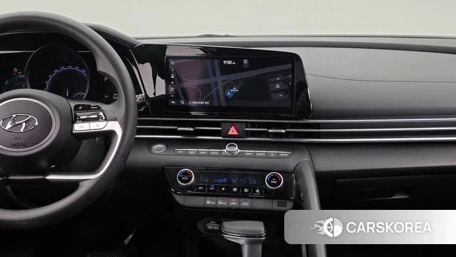 Hyundai Avante Hybrid (CN7) 2021 Белый из Кореи, фото 3