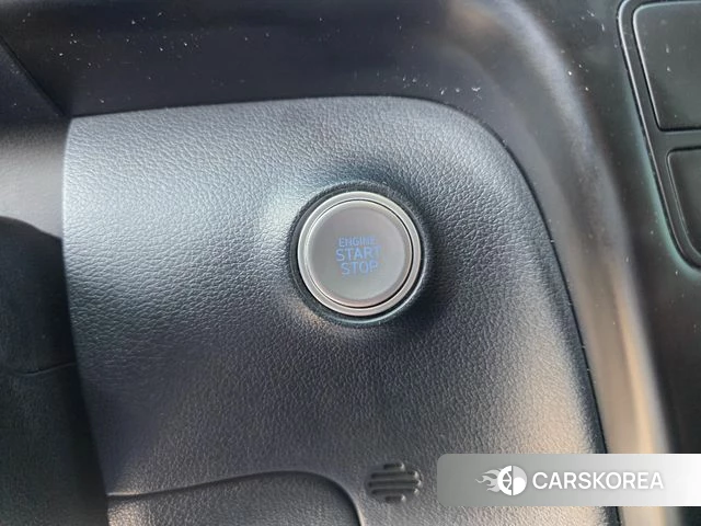 Hyundai Staria 2023 Белый из Кореи, фото 3