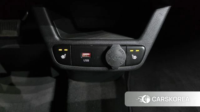 Kia The New Kia Ray 2023 Белый из Кореи, фото 3