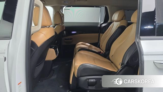Kia Carnival 4th generation 2023 Белый из Кореи, фото 3