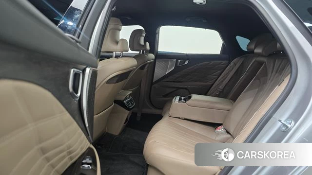 Kia K8 Hybrid 2023 Серебристо-серый из Кореи, фото 3