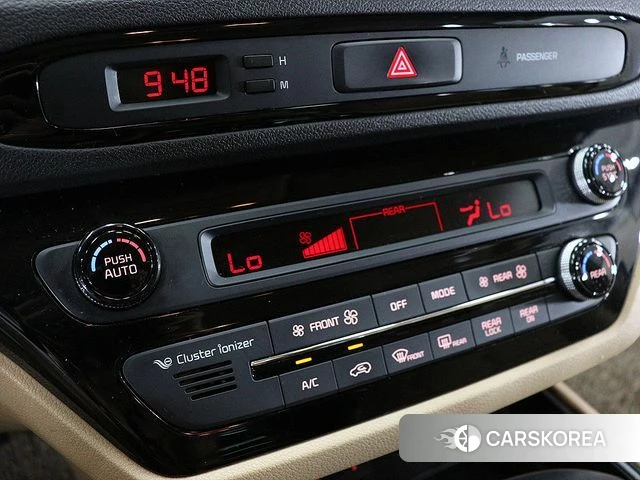 Kia The New Carnival 2019 Белый из Кореи, фото 3