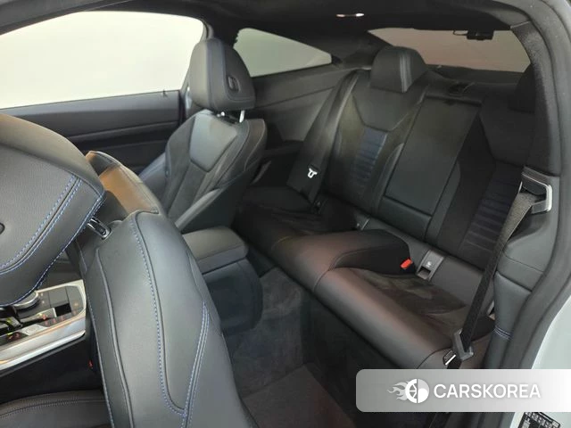 BMW 4 Series (G22) 2022 Белый из Кореи, фото 3