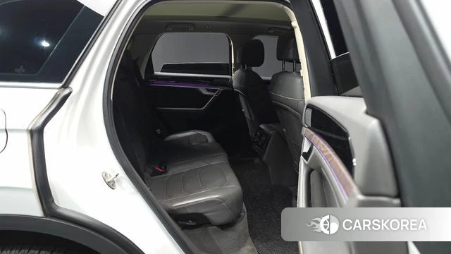 Volkswagen Touareg 3rd generation 2020 Белый из Кореи, фото 3