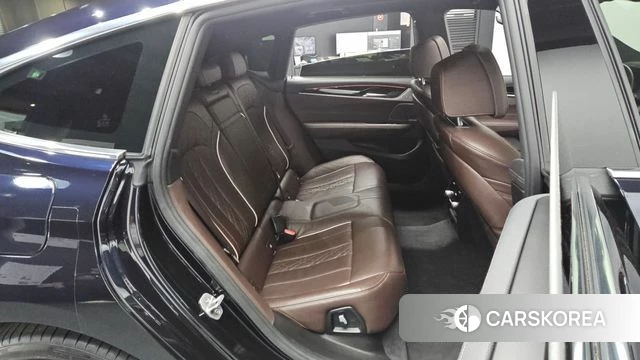 BMW 6 Series GT (G32) 2022 Черный из Кореи, фото 3