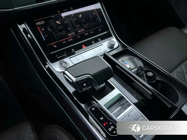 Audi A8 2021 Черный из Китая, фото 3