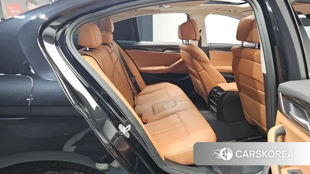 BMW 5 Series (G30) 2020 Черный из Кореи, фото 3