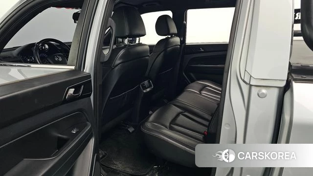 Ssangyong Rexton Sports 2021 Серебристо-серый из Кореи, фото 3