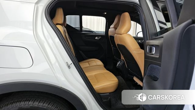 Volvo XC40 2020 Белый из Кореи, фото 3