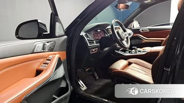 BMW X7 (G07) 2020 Черный из Кореи, фото 3