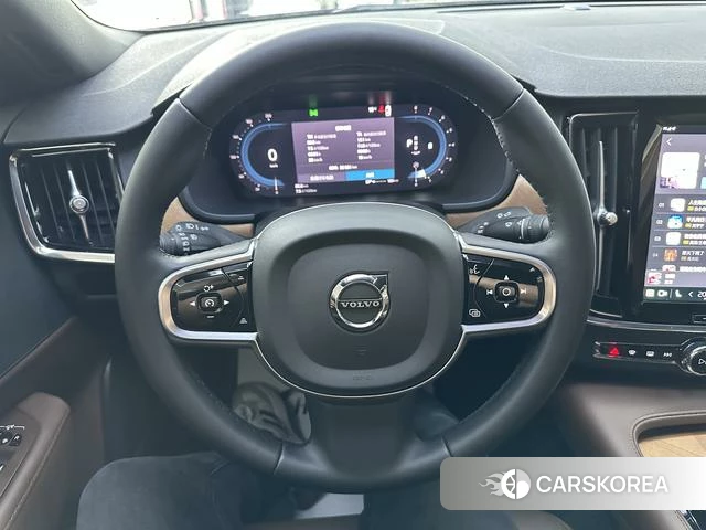 Volvo S90 2024 Черный из Китая, фото 3