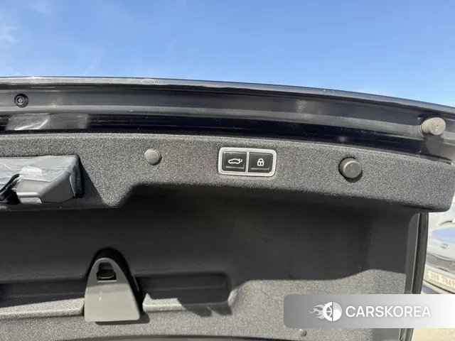 Hyundai Grandeur Hybrid (GN7) 2023 Черный из Кореи, фото 3