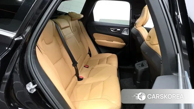 Volvo XC60 second Generation 2021 Черный из Кореи, фото 3