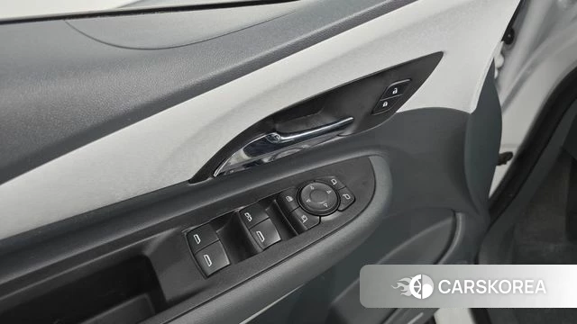 Chevrolet (GM Daewoo) Bolt EV 2019 Белый из Кореи, фото 3