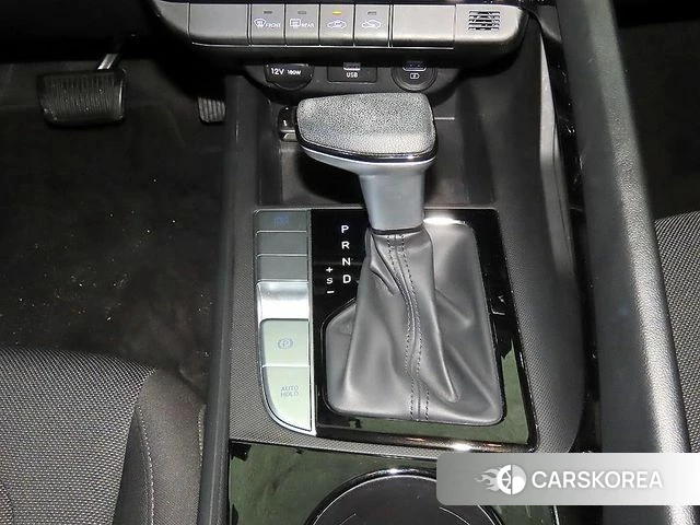 Hyundai Avante Hybrid (CN7) 2021 Белый из Кореи, фото 3